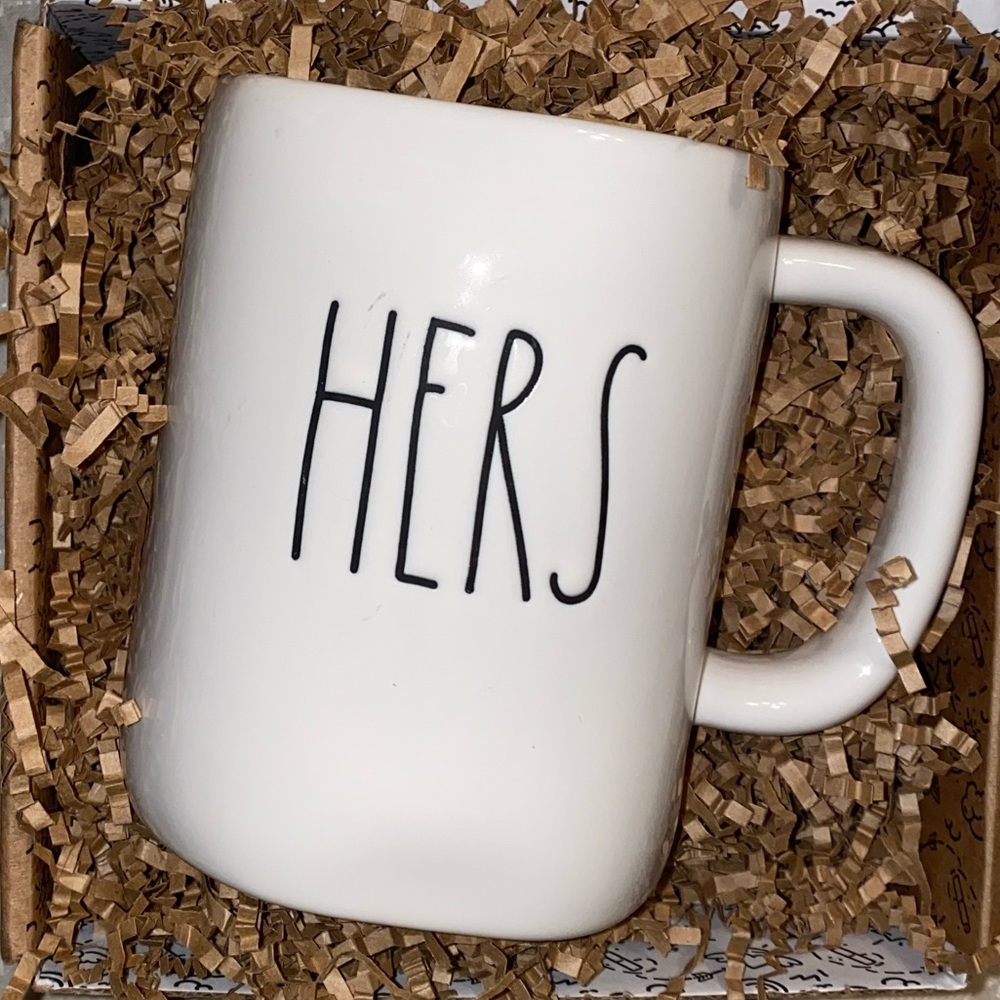 Rae Dunn Artesian Collection by Magenta HERS Mug NWOT